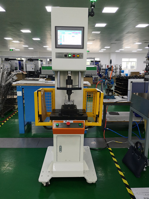 ��܇ˮ�É��b�C